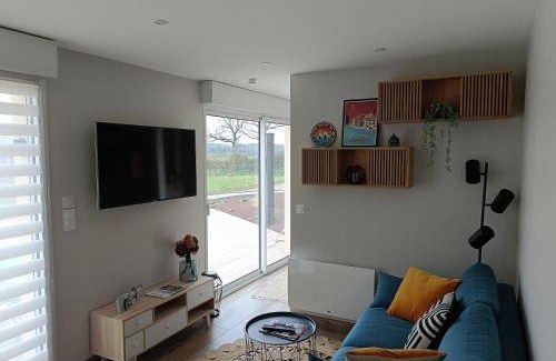 Arpajon-sur-Cere Apartment | 37 m² Apartment ∙ 1 bedroom ∙ 2 guests