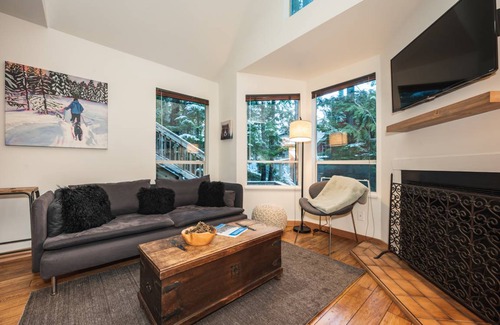 Whistler Creekside Apartment | 37 m² Apartment ∙ 1 bedroom ∙ 2 guests