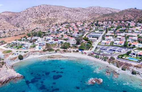 Palaia Fokaia House | 370 m² House ∙ 5 bedrooms ∙ 9 guests