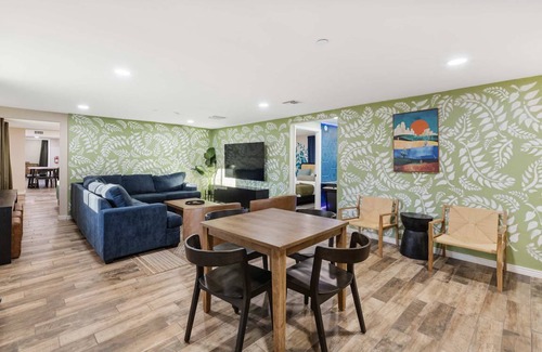 North Mountain House | 372 m² House ∙ 8 bedrooms ∙ 30 guests