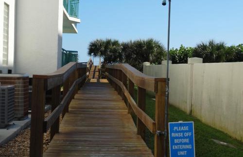 Cocoa Beach House | 3800 Ocean Blvd Luxury 501- Direct Oceanfront Condo!