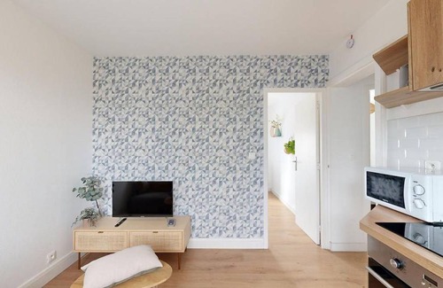 Universite - Michelet Apartment | 39 m² Apartment ∙ 2 bedrooms ∙ 2 guests