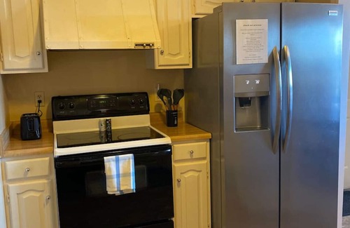 Englewood House | 3933 S Valley Brook Drive · ✪ Ed's Englewood well furnished home ✪