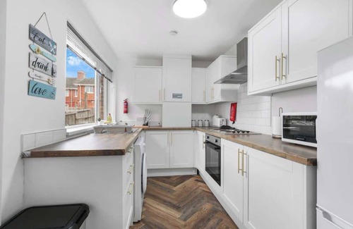 Castleside House | 3Bedroom House - Free Parking