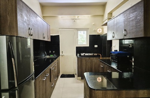 Gachibowli Apartment | 3bhk in Gachibowli. Near AIG Hospital