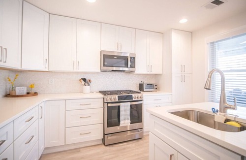 Ventnor City Apartment | 3BR, 2BA Beach Escape - 1.5 Blocks to Sand!