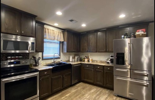 Gonzales House | 3BR/2BA premium home on quiet street