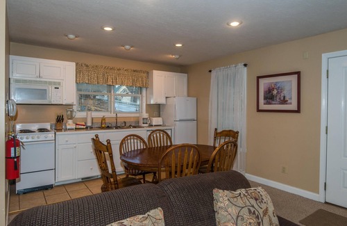 Nashville House | 3BR, 2BA