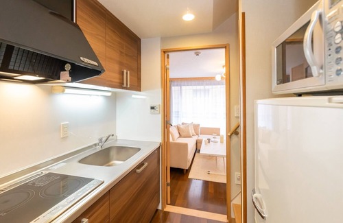 Shinsekai House | 3BR for 8Pax Tsutenkaku View Rooftop Dining Unparalleled Convenience - Tsutenkaku Royal House/Osaka Ōsaka