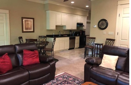Central House | 3Mi to Death Valley! 3BR&2BA