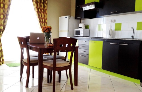 Flic-en-Flac Apartment | ★ 3mins walk to beach, bars&restaurants - Mountain views - Modern & Stylish