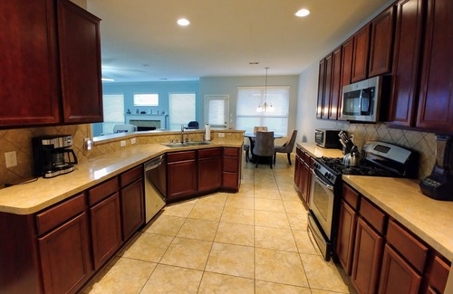 Spring House | 4,100 sf Spacious 5 Bed 3.5 Bath - Affordable !