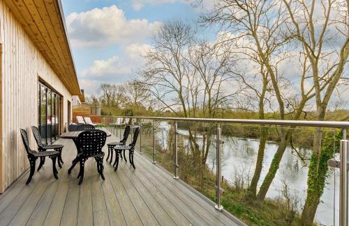 Lower Wick House | 4 bed property in Worcester 91592