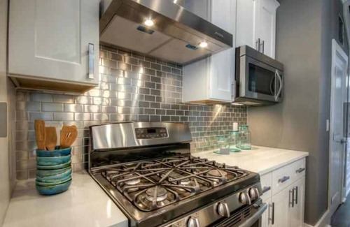 Eckington House | 4-bedroom 3.5-bath house in gorgeous Downtown Washington DC Walk Everywhere