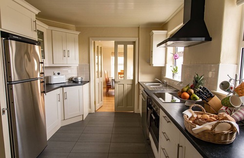 Lisdoonvarna House | 4 bedroom 3 bathroom cosy luxurious property with spectacular ocean views