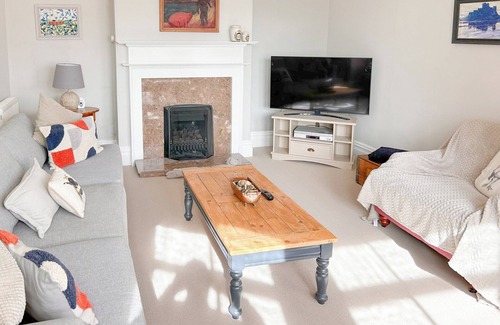 South Charlton Cottage | 4 bedroom accommodation in Christon Bank, near Embleton