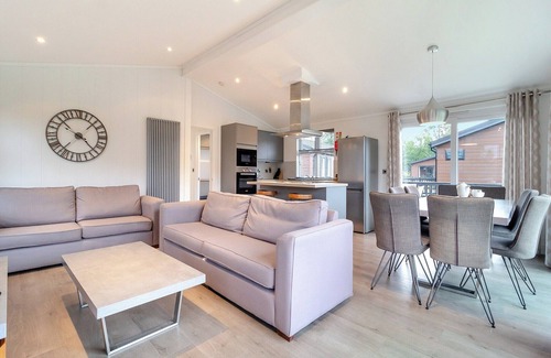 Pentney Ski Chalet | 4 bedroom accommodation in Pentney, King’s Lynn