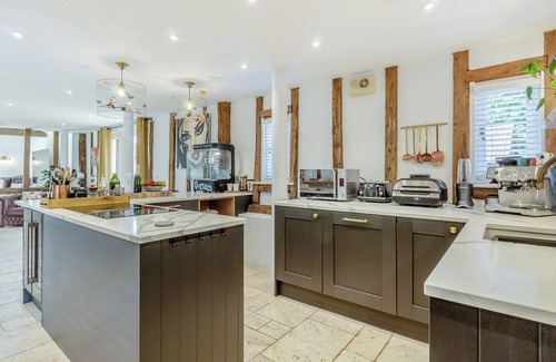 Hethel Cottage | 4 bedroom accommodation in Tacolneston