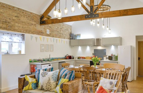 Mappleton Cottage | 4 bedroom accommodation in Driffield, near Bridlington