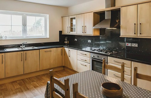 Hallington Cottage | 4 bedroom accommodation in Rochester