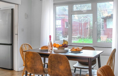 Salisbury Cottage | 4 bedroom accommodation in Salisbury, near Dorset