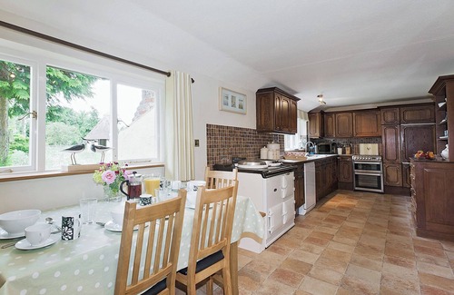 Harleston Cottage | 4 bedroom accommodation in St Nicholas, Harleston