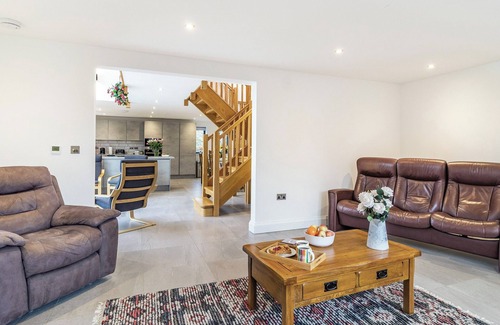 Ely Cottage | 4 bedroom accommodation in Wicken, near Soham