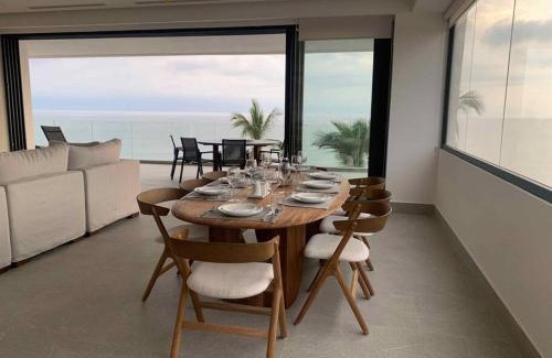 Bucerias Apartment | 4 Bedroom, Beach Front Flat Bucerias - Vallarta