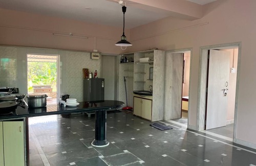 Nargol House | 4-bedroom bungalow in awesome Bordi with AC