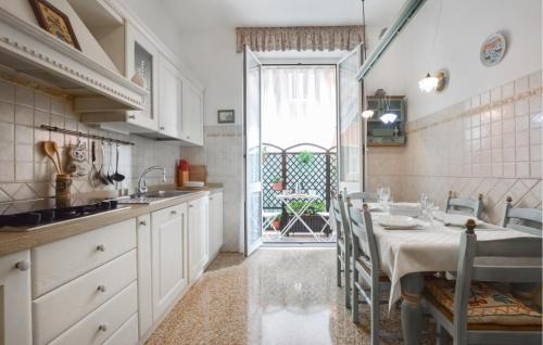 Genoa Apartment | 4 Bedroom Cozy Apartment In Genova