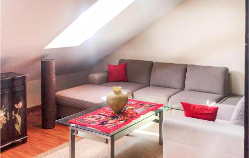 gmina Bedzino House | 4 Bedroom Cozy Home In Mscice