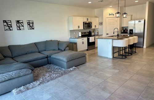 Anthem at Merrill Ranch House | 4-Bedroom Desert Escape in Anthem