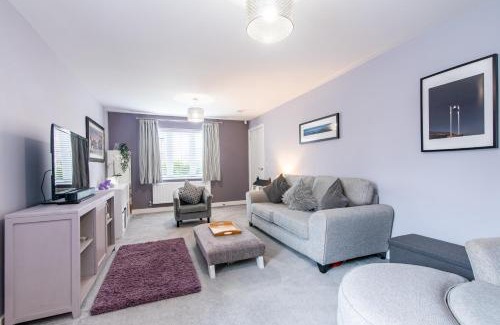Radcliffe on Trent House | 4 Bedroom Detached House Ideal for Families and Corporate Stays in Radcliffe on Trent