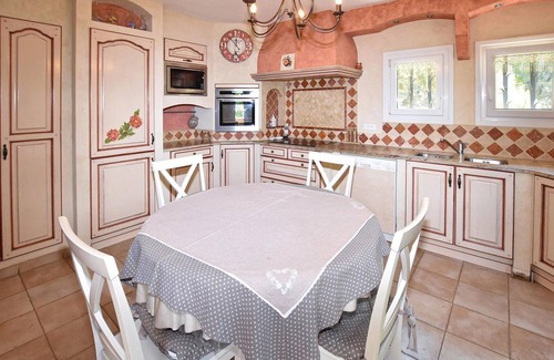 Chamaret House | 4 bedroom gorgeous home in Chamaret