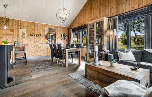 Rauland House | 4 Bedroom Gorgeous Home In Rauland