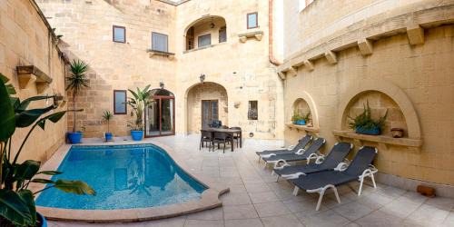 Xewkija House | 4 Bedroom Holiday Home with Private Pool