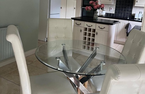 Newry House | 4 Bedroom House in Newry Central