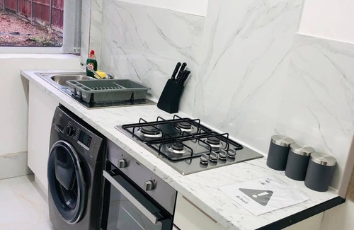 Loughborough House | 4 Bedroom Lovely house in Loughborough