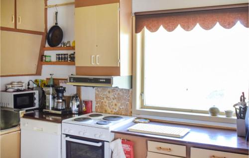 Hardangerfjord House | 4 Bedroom Lovely Home In Strandebarm
