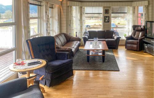 Flornes House | 4 Bedroom Nice Home In Flornes