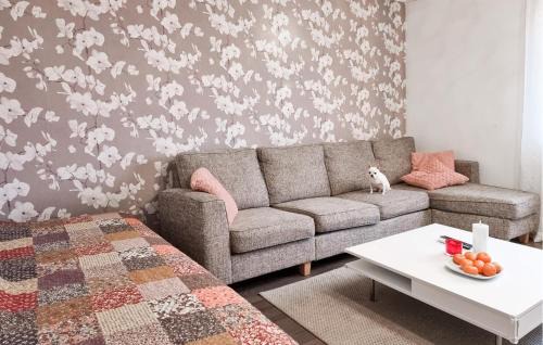 Rydaholm House | 4 Bedroom Pet Friendly Home In Upplid
