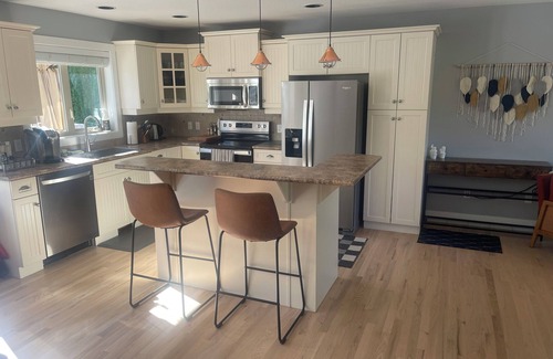 Central Okanagan House | 4 Bedroom's with private backyard oasis and heated pool