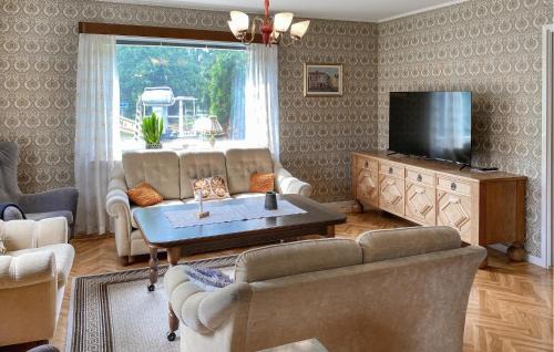 Vetlanda House | 4 Bedroom Stunning Home In Vetlanda