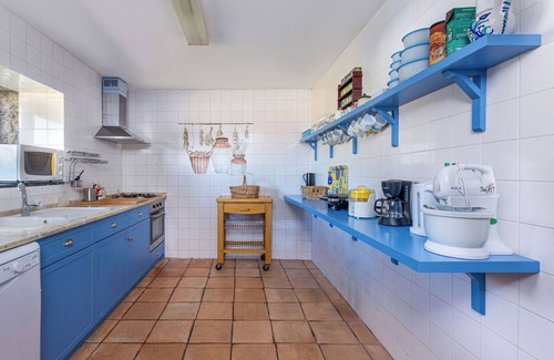 Torno Cottage | 4 bedroom villa with pool