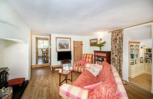 Wootton Courtenay House | 4 Bishops Cottages