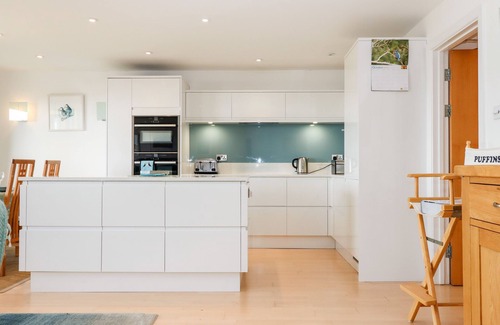 Bigbury-on-Sea Cottage | 4 BURGH ISLAND CAUSEWAY, pet friendly, with pool in Bigbury