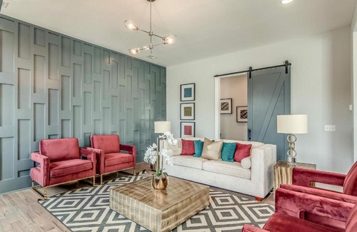 The Gulch House | 4 Connecting Condos - Sleeps 38 - Firepits - Garages - Rooftops decks - Great Views - Security