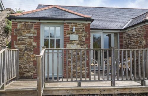 Bugford House | 4 Keeper's Cottage, Hillfield Village