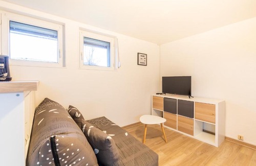 Pontarlier Apartment | 4 - Le studio Pontissalien - Parking Privatif