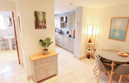 Withernwick Cottage | 4 LYNTON COTTAGES, pet friendly, with a garden in Aldbrough